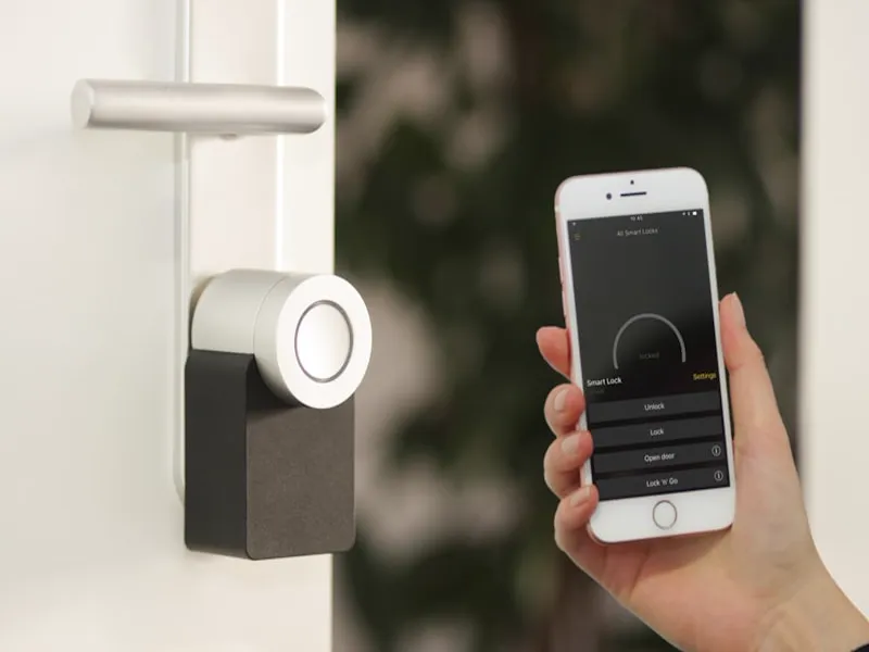 Smart Home Devices for Seniors: Make Life Easier and Safer
